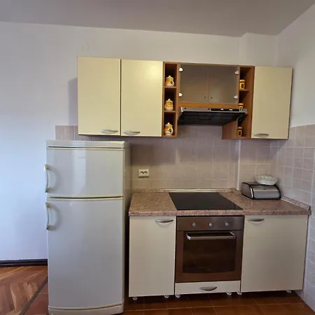 Marina Apartment *