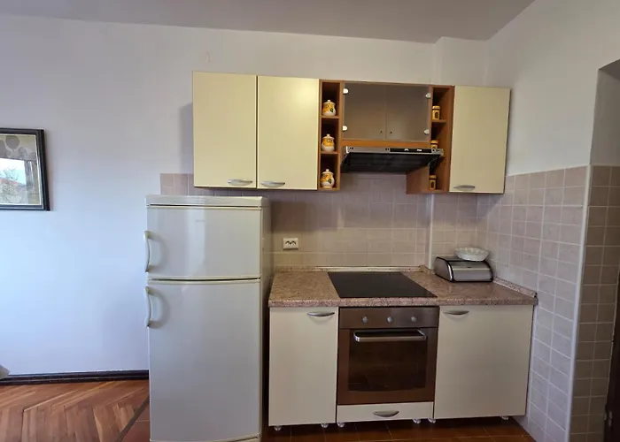 Marina Apartment *